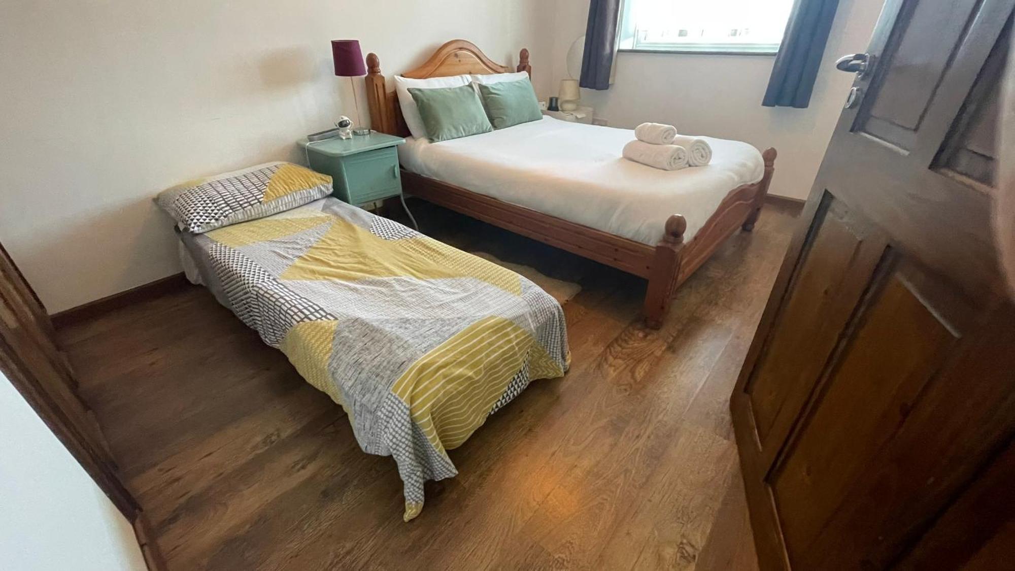 2 Bedrooms 2 Stations Лондон Екстер'єр фото